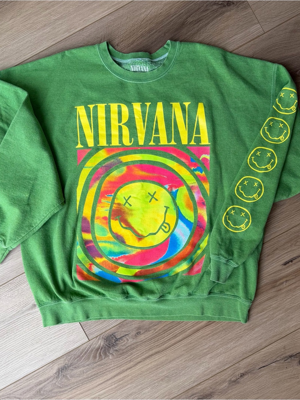 NIRVANA Green Tie-Dye Smiley Graphic Sweatshirt
